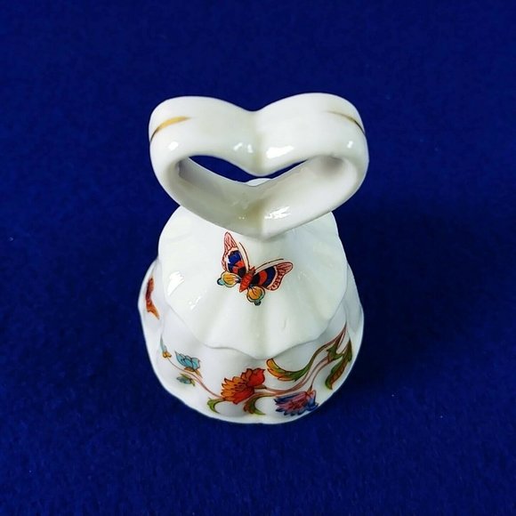 Aynsley Cottage Garden Porcelain Dinner Bell With Heart Shape Handle - Picture 3 of 8